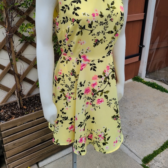 Maison Jules Floral Dress size 2 - Picture 9 of 10